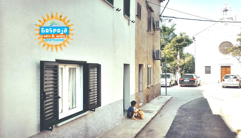 Gospoja Park & Beach Apartment ורבניק מראה חיצוני תמונה